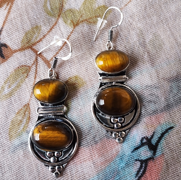 Tiger's Tiger Eye Sterling 925 Brand New Pierced Earrings - Picture 1 of 9
